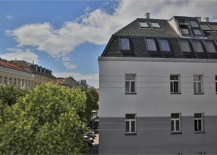 Sunny Penthouse L Dg5\'12